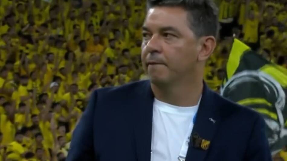 Reacción de Marcelo Gallardo en el partido entre el Al-Ittihad y el Navbahor por la Champions League de Asia. Foto: Captura de video.