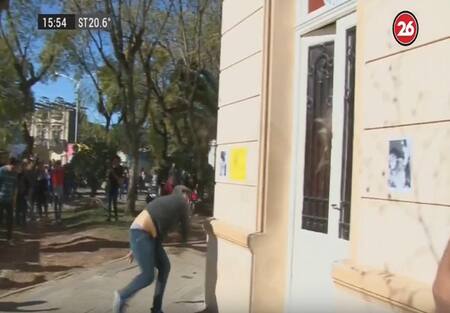 Incidentes en marcha tras el crimen de Navila Garay en Chascomús, Canal 26