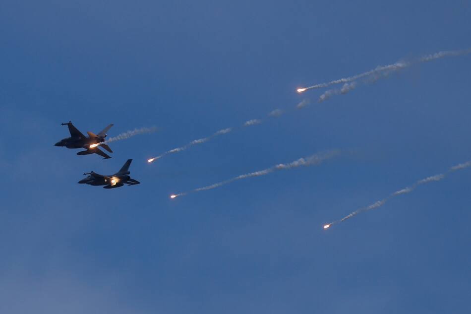 Aviones de caza F-16. Foto: Reuters.