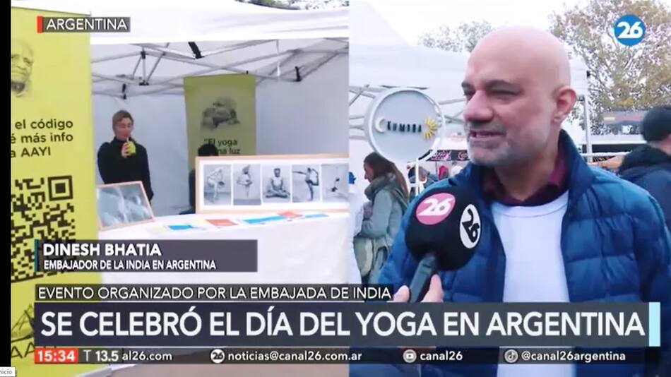 Dinesh Bhatia, embajador de India, presente la novena edición del Día Internacional del Yoga en Argentina.