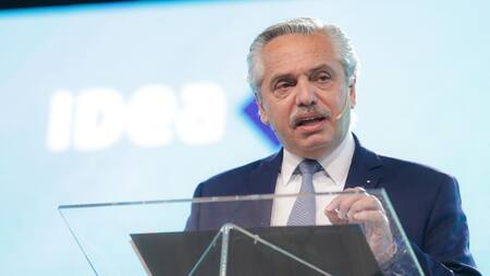 Alberto Fernández en el Coloquio de IDEA