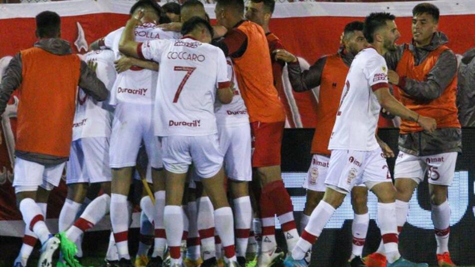 Huracán Liga Profesional de Fútbol. Foto: NA.