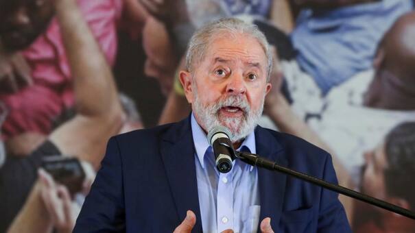 Lula Da Silva anunció que intentará disminuir el precio del combustible de Petrobras