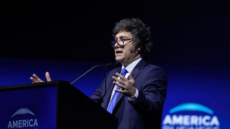 Milei en el America Business Forum: el particular reconocimiento a Messi, críticas al alcalde electo de Nueva York y proyección de la reforma laboral en Argentina