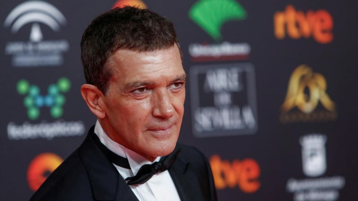 Antonio Banderas, actor de 65 años: “Me levantó a las 6 de la mañana, desayuno una taza de té y hago deportes”