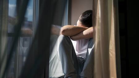 Depresión, ansiedad y suicidios: una de cada 7 personas en el mundo sufre problemas de salud mental, según la OMS