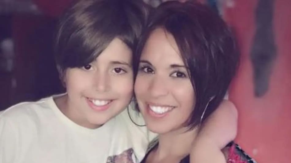 Alejandra Romero y su hijo Jaziel. Foto: Instagram.