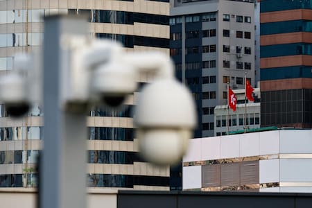 Cámaras de vigilancia en Hong Kong. Foto: EFE.