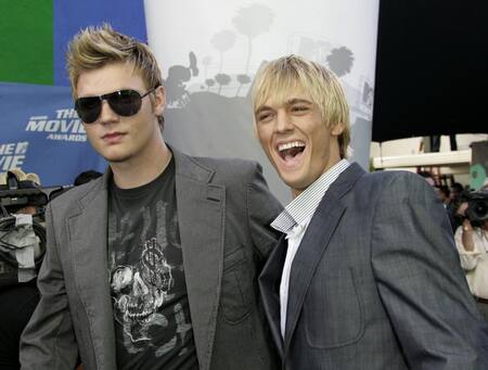 Aaaron Carter y su hermano Nick. Foto: REUTERS