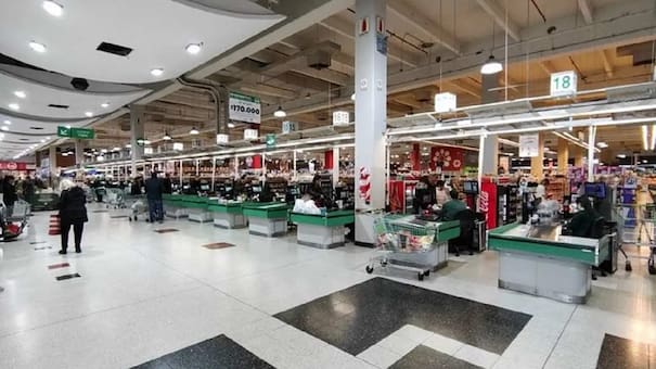 Cierra el shopping más emblemático de Palermo: qué pasará con el Jumbo tras 30 años en el lugar