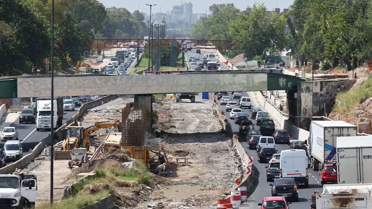 Autopista Dellepiane