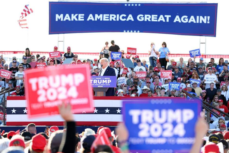 Donald Trump en su primer mitin electoral en Texas. Foto: EFE.