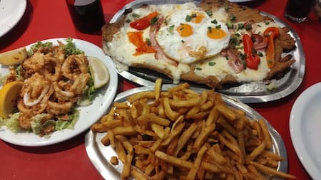 Bodegón El Globito, del Club Huracán, en Parque Patricios. Foto: Instagram