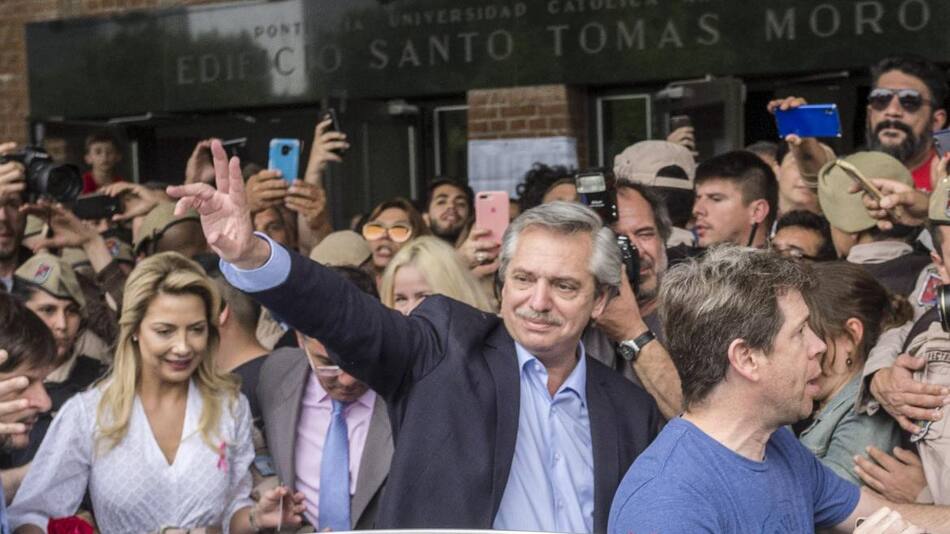 Alberto Fernández, AGENCIA NA