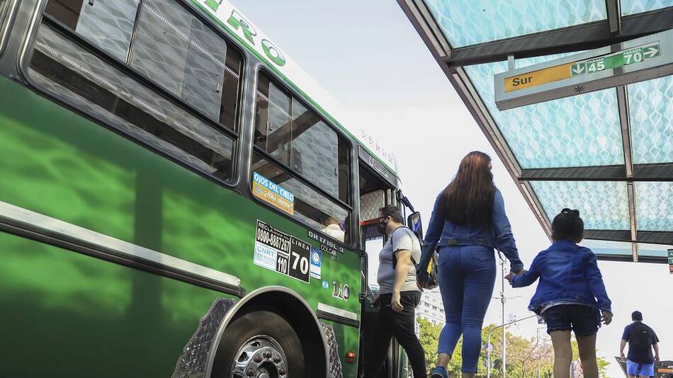 Colectivos, transporte público de pasajeros, Foto NA