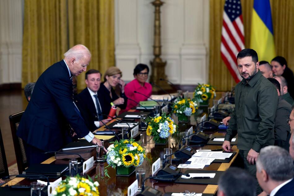 Zelenski se reunió con miembros del Congreso en el Capitolio de los Estados Unidos, el Pentágono y el presidente estadounidense Joe Biden en la Casa Blanca para defender la necesidad de más ayuda militar. Foto: Reuters.