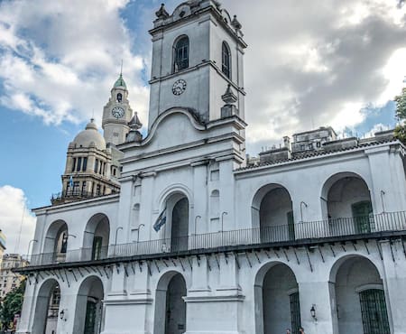 Avenida de Mayo, Cabildo, turismo, Buenos Aires