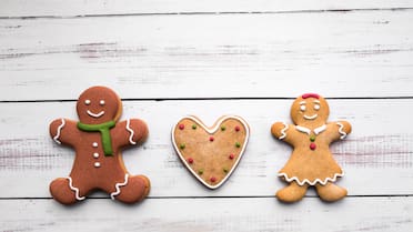 Versión saludable y en licuadora: cómo cocinar galletitas de Navidad en solo 5 minutos
