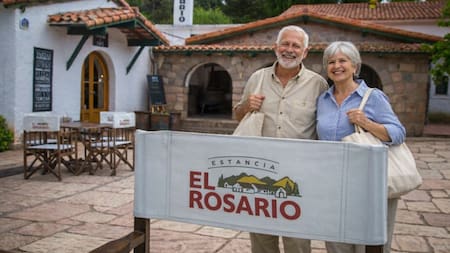 La encantadora estancia de alfajores en Córdoba que enamora a los jubilados: fábrica de dulces, mesas al aire libre y vistas únicas a las sierras