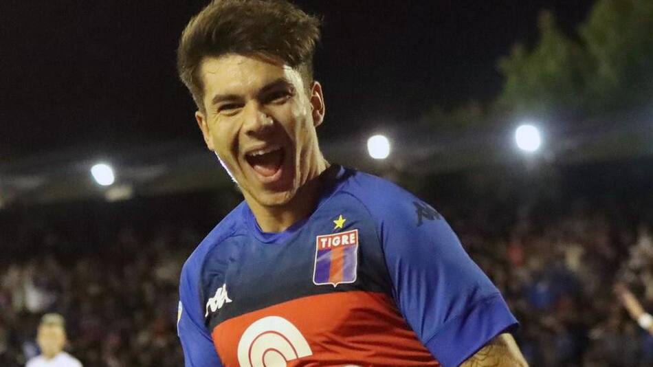 Lucas Blondel festeja su en el partido que están jugando Tigre y Platense por la Copa de la Liga. Foto NA
