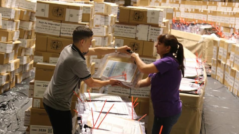 Urnas para las elecciones. Foto: Télam.