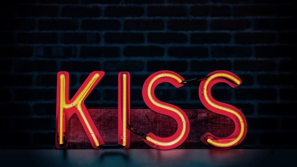 Tipos de besos brujos - @unsplash