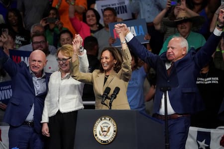 Kamala Harris y Tim Walz. Foto: Reuters.