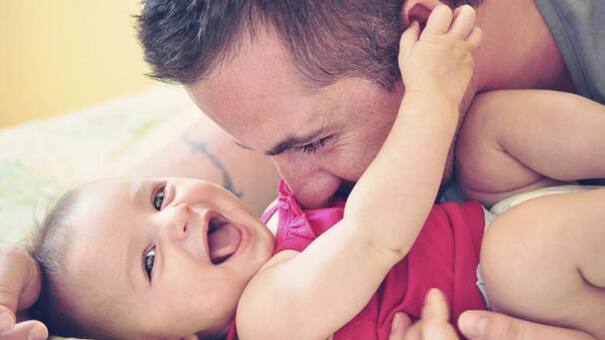 Comienza el debate por la ampliación de la licencia por paternidad