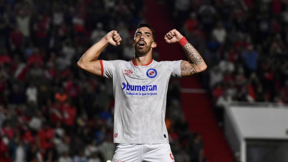 Festejo de Gabriel Ávalos para Argentinos Juniors ante Unión. Foto: @LigaAFA.
