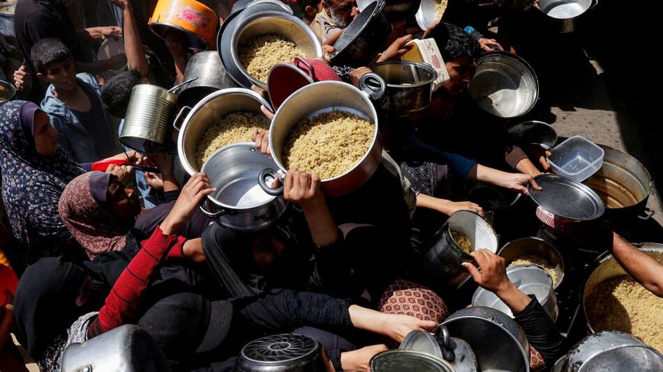 La crítica situación que se vive en la Franja de Gaza. Foto: Reuters/Hatem Khaled.