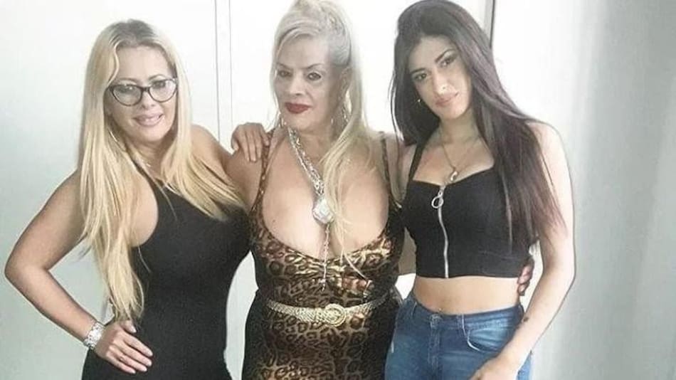 Lía Crucet junto a Karina Crucet y su hija