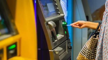 Aguinaldo de diciembre 2025 para trabajadores estatales: fechas de pago con bono incluido, provincia por provincia