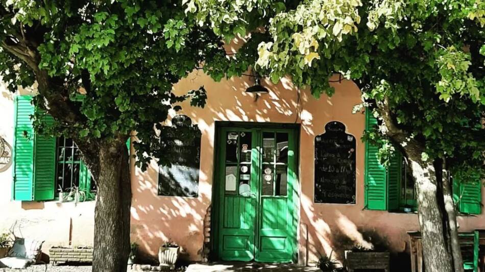 El almacén ubicado en Tandil. Foto: Instagram @tamboovino4esquinas.