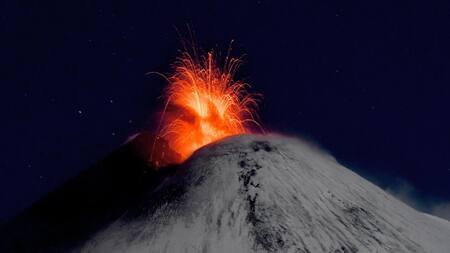 Explosión del volcán Etna. Foto: EFE