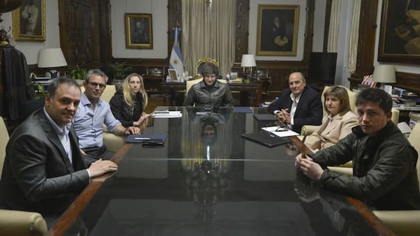 Mensaje de la mesa política del Gobierno tras su primera reunión: “La Libertad Avanza o Argentina retrocede”
