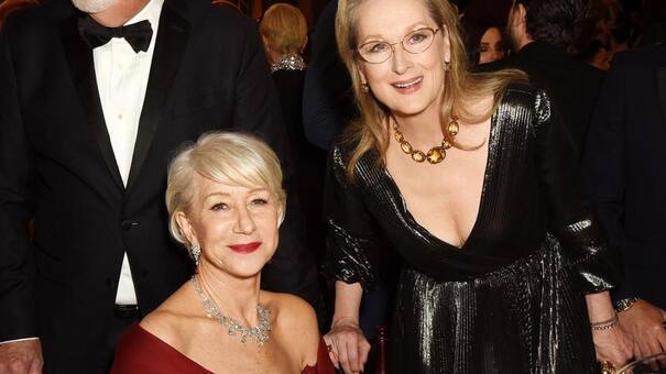 Meryl Streep y Hellen Mirren protagonizaron la "perlita" de los Globos de Oro