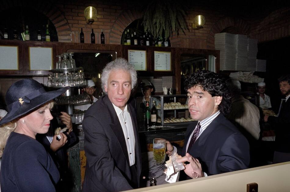 Maradona en Las Cuartetas. Foto: X @MaradonaPICS