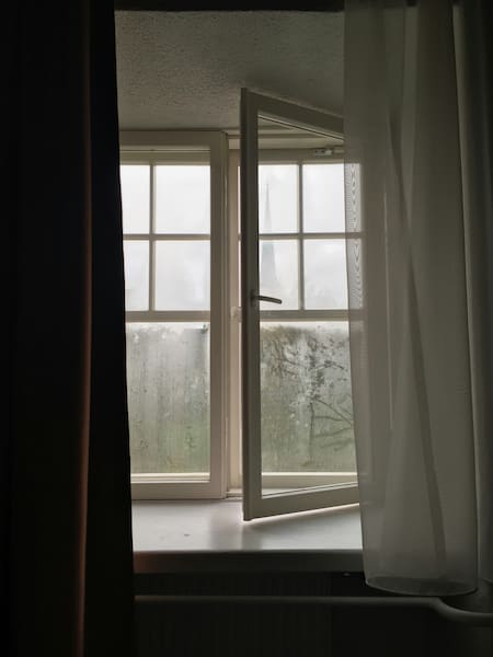 Ventana. Foto: Unsplash.