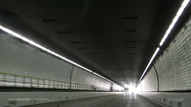 Único en Sudamérica: el túnel subacuático que conecta a dos provincias argentinas bajo el río Paraná