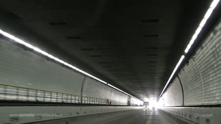 Único en Sudamérica: el túnel subacuático que conecta a dos provincias argentinas bajo el río Paraná