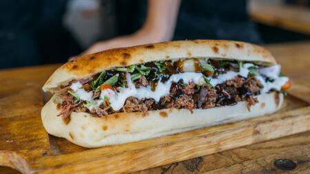 El corte más sabroso y económico para hacer sándwiches de carne desmechada. Foto Unsplash.