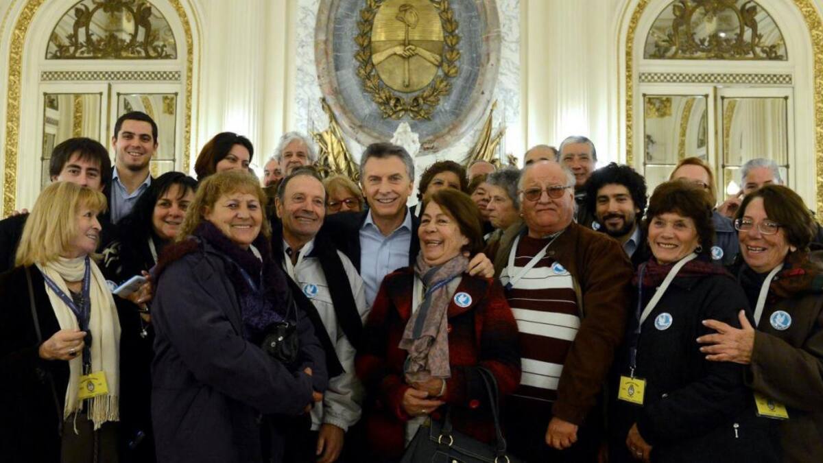 Macri con jubilados