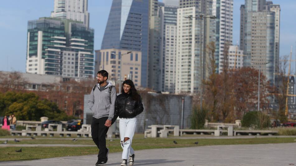 Baja la temperatura en la Ciudad de Buenos Aires. Foto: NA.