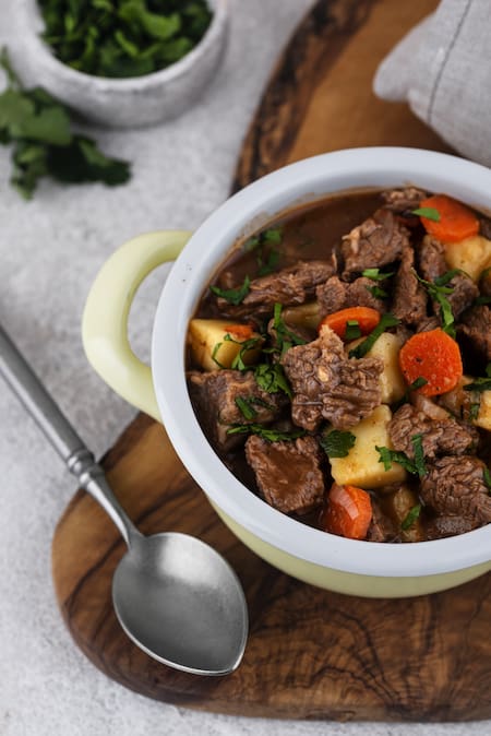 Guiso, comida. Foto: Freepik