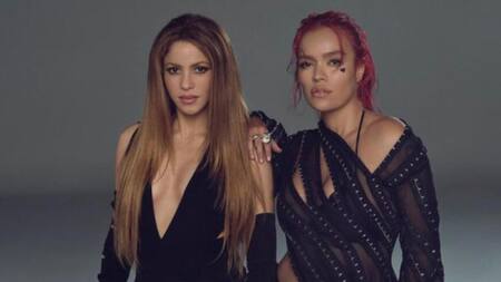 Shakira y Karol G.