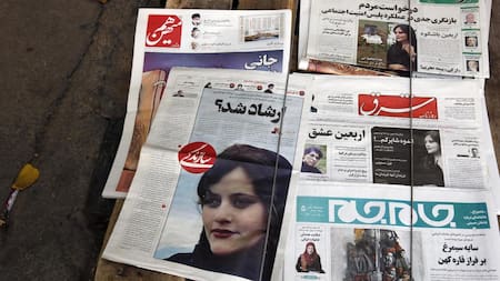 Siguen las protestas en Irán por la joven fallecida. Foto: EFE.