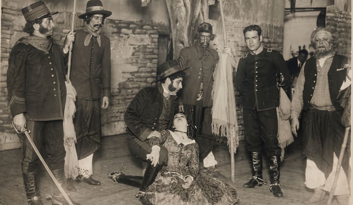 Circo criollo; espectáculos teatrales.