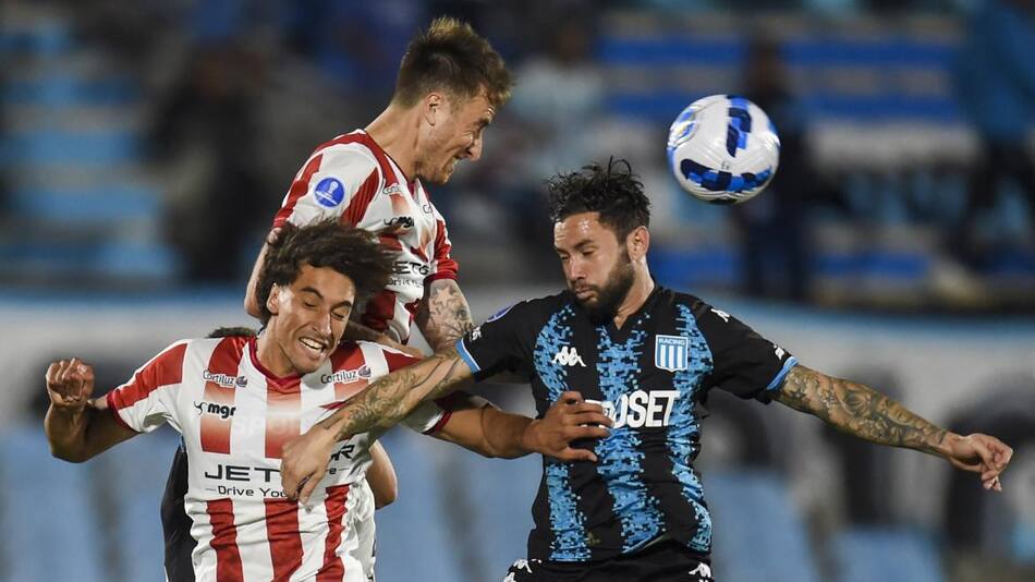 Copa Sudamericana, River de Uruguay vs. Racing, NA