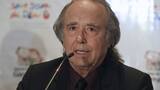 Serrat expresó su "angustia y dolor" por la guerra en Oriente Medio y negó haber escrito una carta a los palestinos