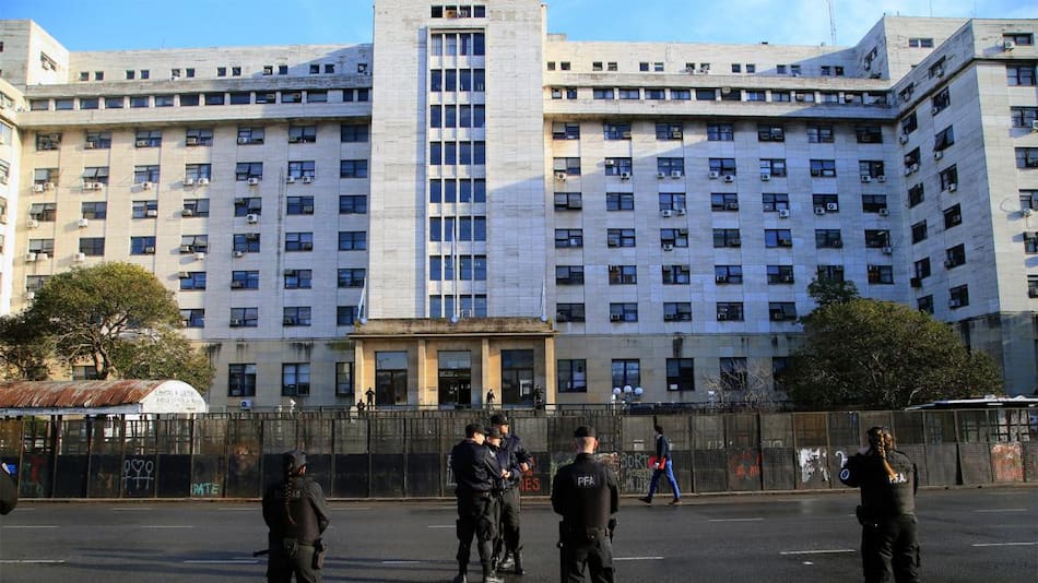 Tribunales de Comodoro Py (NA)